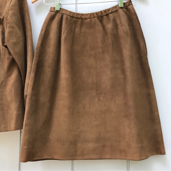 Rare Vintage Loewe Madrid 1960s Suede Leather Jacket and Skirt Set - Picture 7 of 15